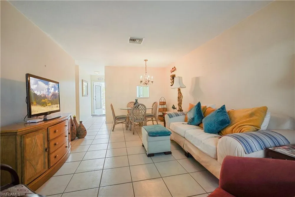 2222 NE 1ST WAY Boynton Beach, FL 33435