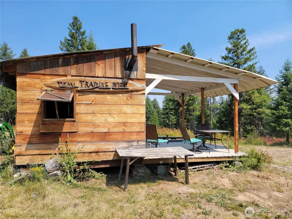 181 New Hope Drive Malo, WA 99150