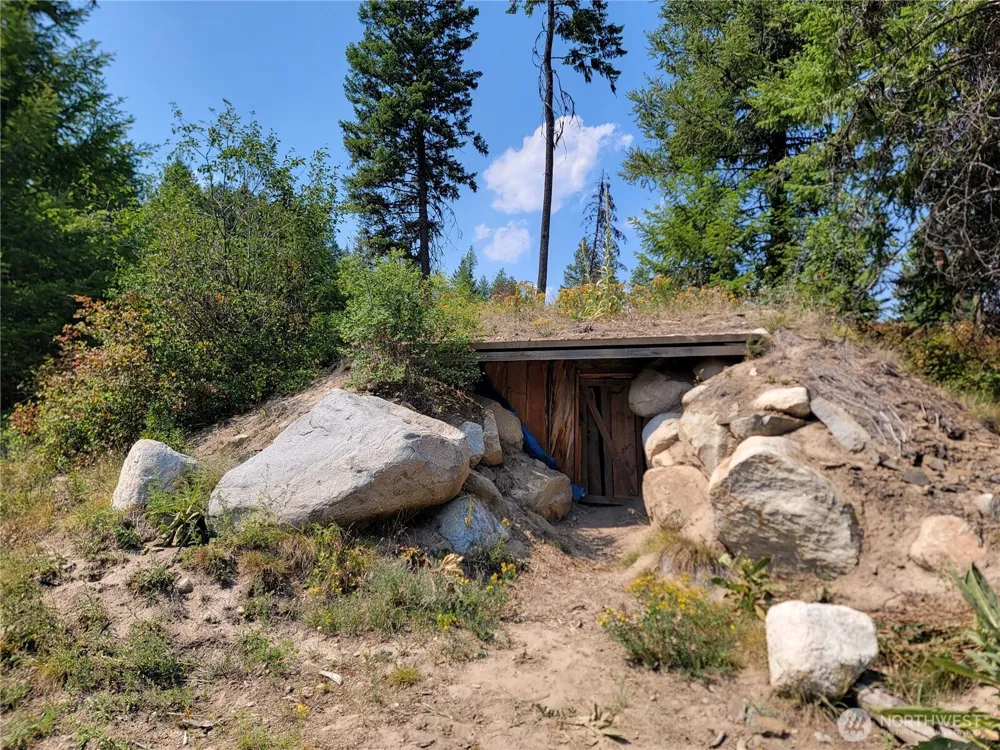 181 New Hope Drive Malo, WA 99150