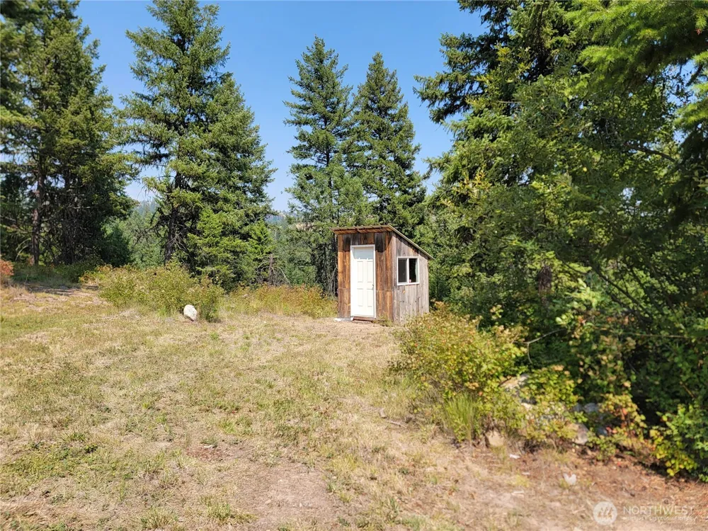 181 New Hope Drive Malo, WA 99150