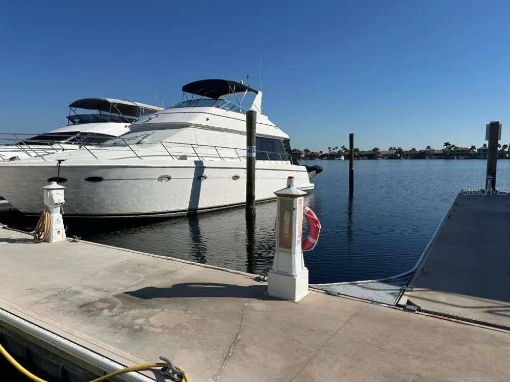 102 RIVIERA DUNES WAY #C29 Palmetto, FL 34221
