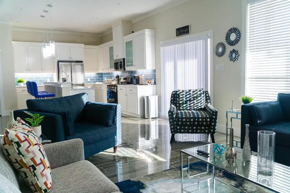 1846 Nomas Street Dallas, TX 75212