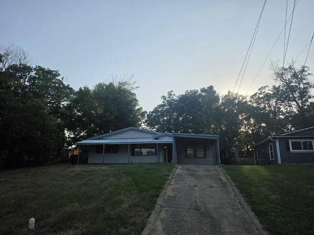1011 Park Drive Denison, TX 75020