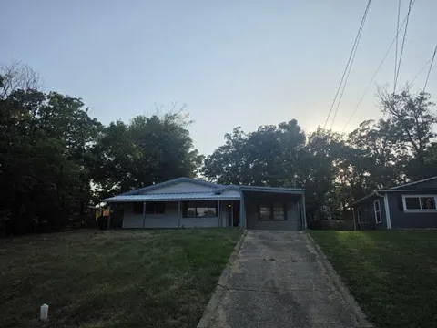 1011 Park Drive