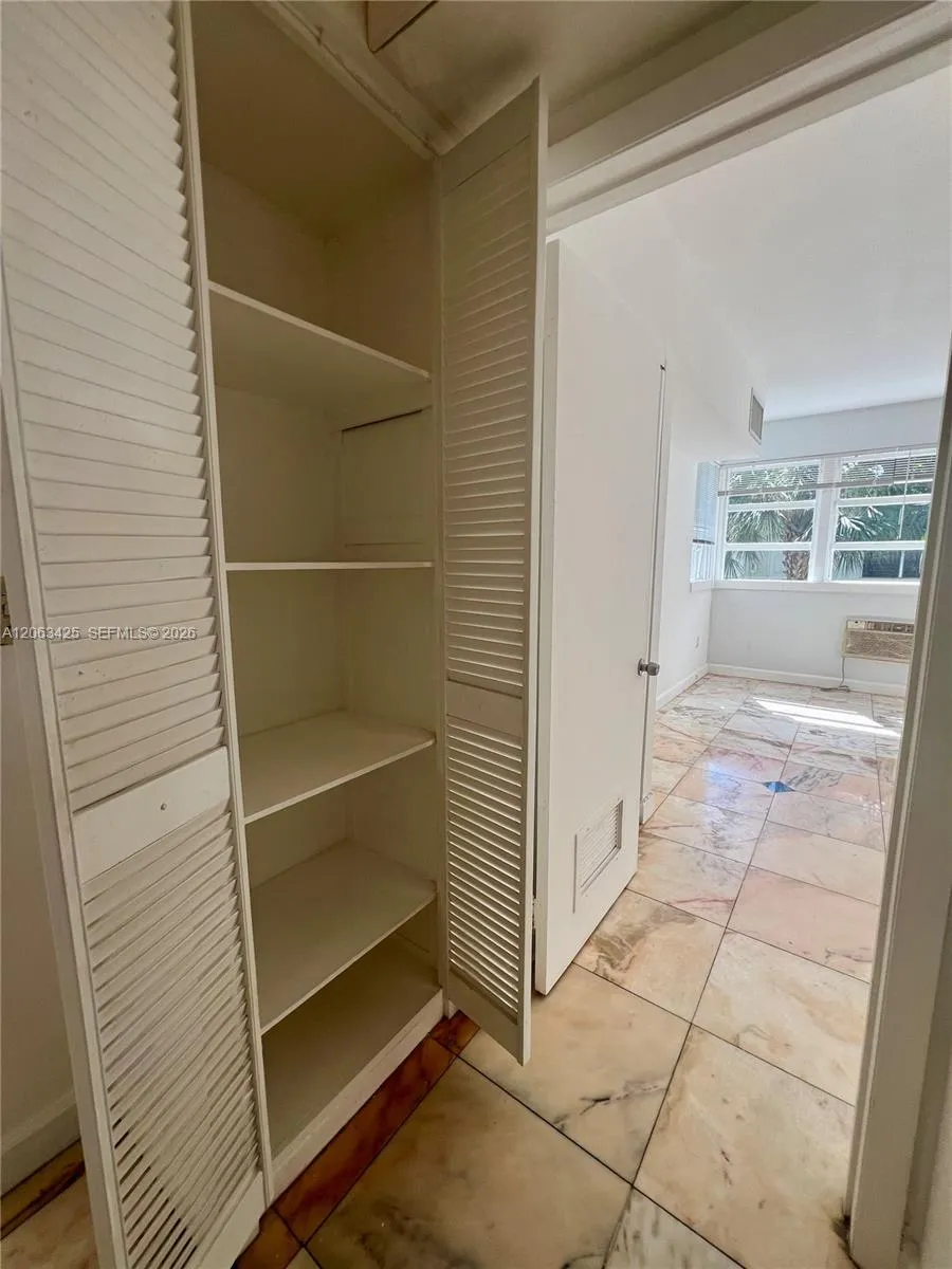 9350 E Bay Harbor Dr #6 Bay Harbor Islands, FL 33154