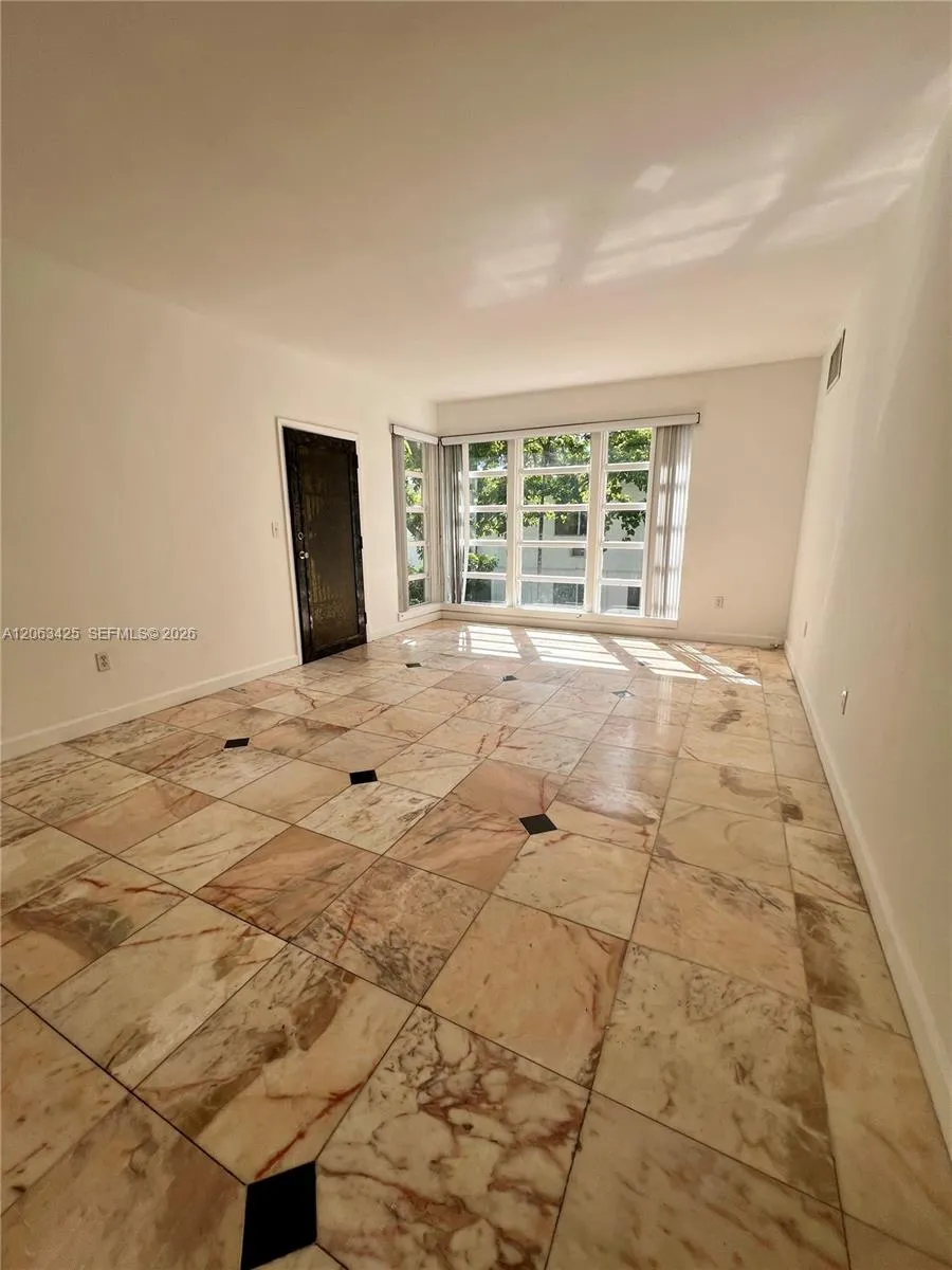 9350 E Bay Harbor Dr #6 Bay Harbor Islands, FL 33154