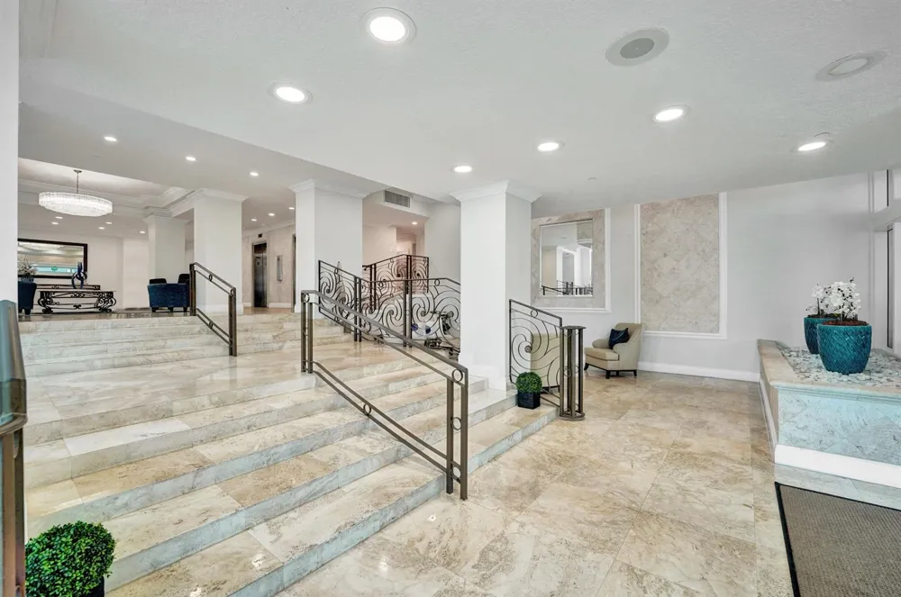 1620 S Ocean Boulevard #14-D Lauderdale By The Sea, FL 33062
