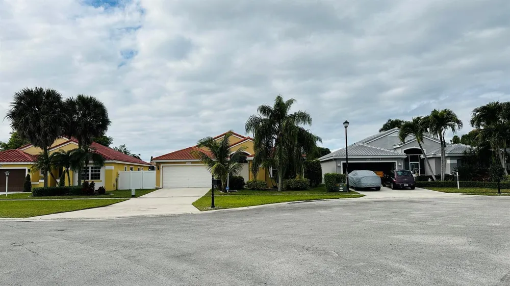18798 Caspian Circle Boca Raton, FL 33496