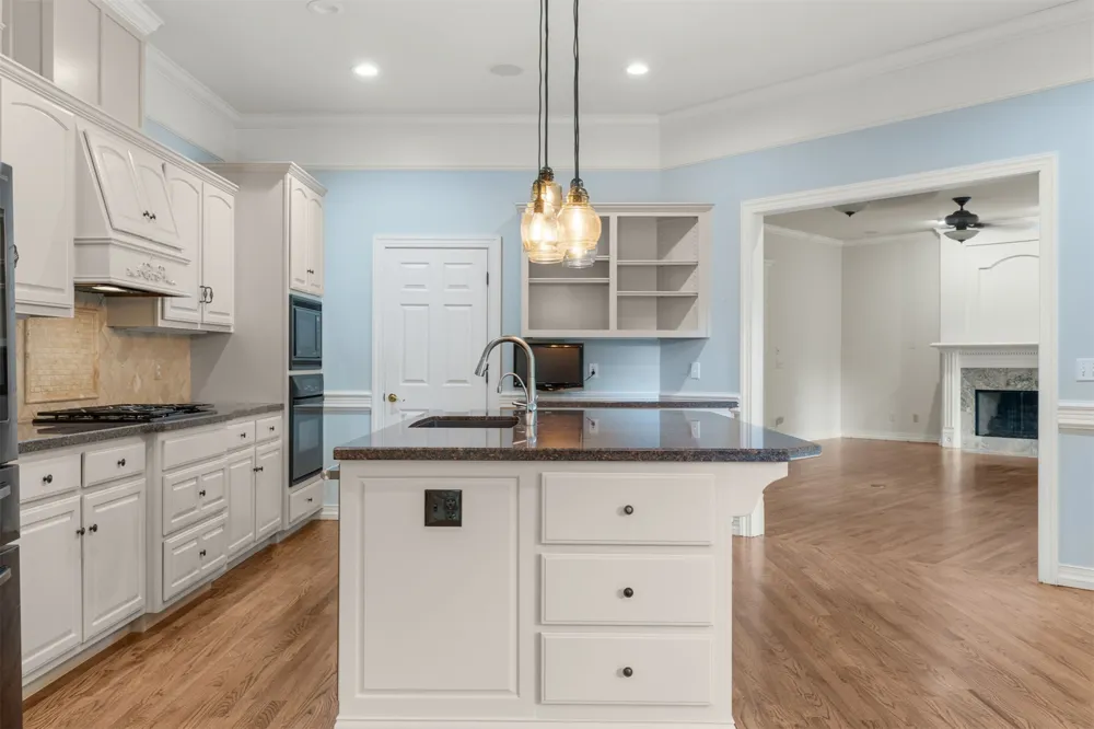 402 E 119th Street S Jenks, OK 74037