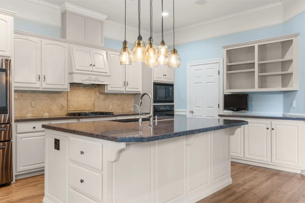 402 E 119th Street S Jenks, OK 74037