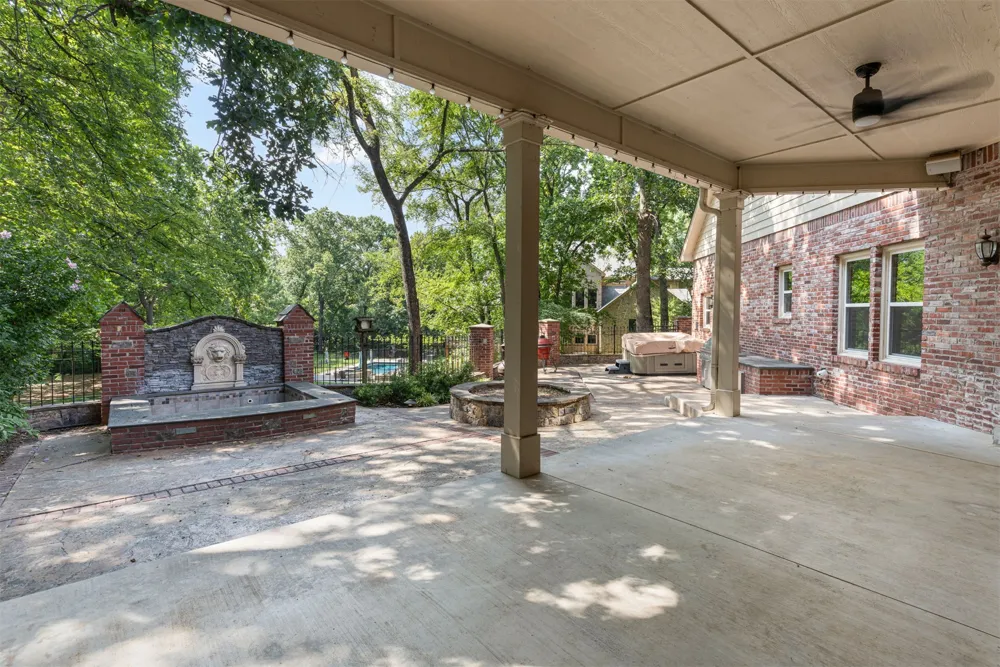 402 E 119th Street S Jenks, OK 74037