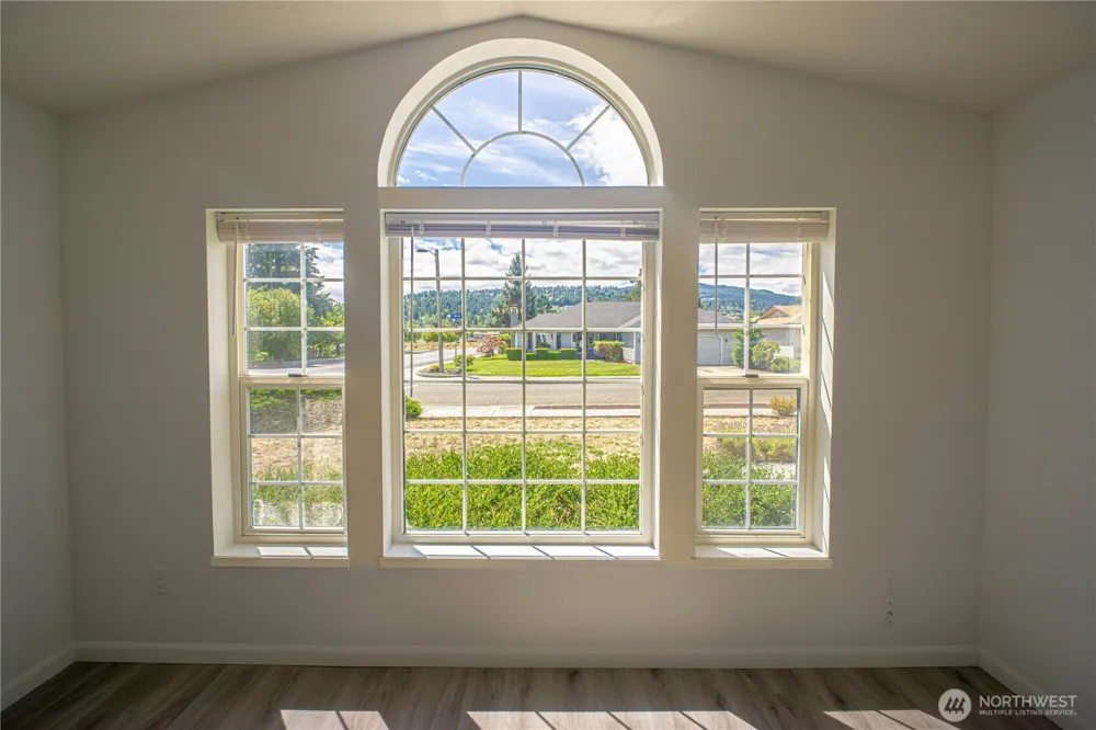 972 E Spruce Street Sequim, WA 98382