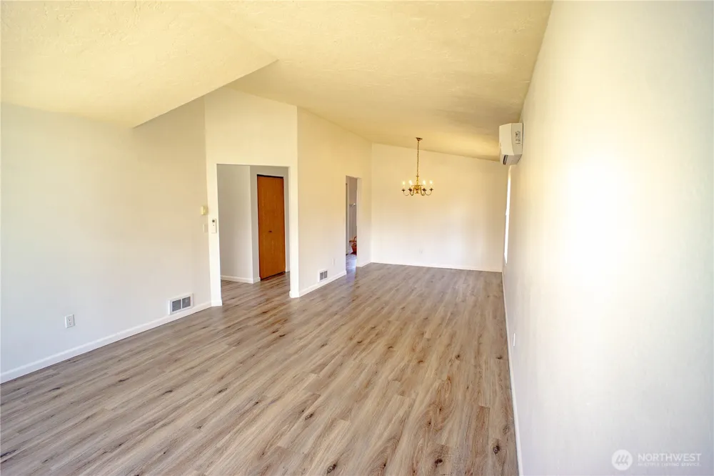 972 E Spruce Street Sequim, WA 98382