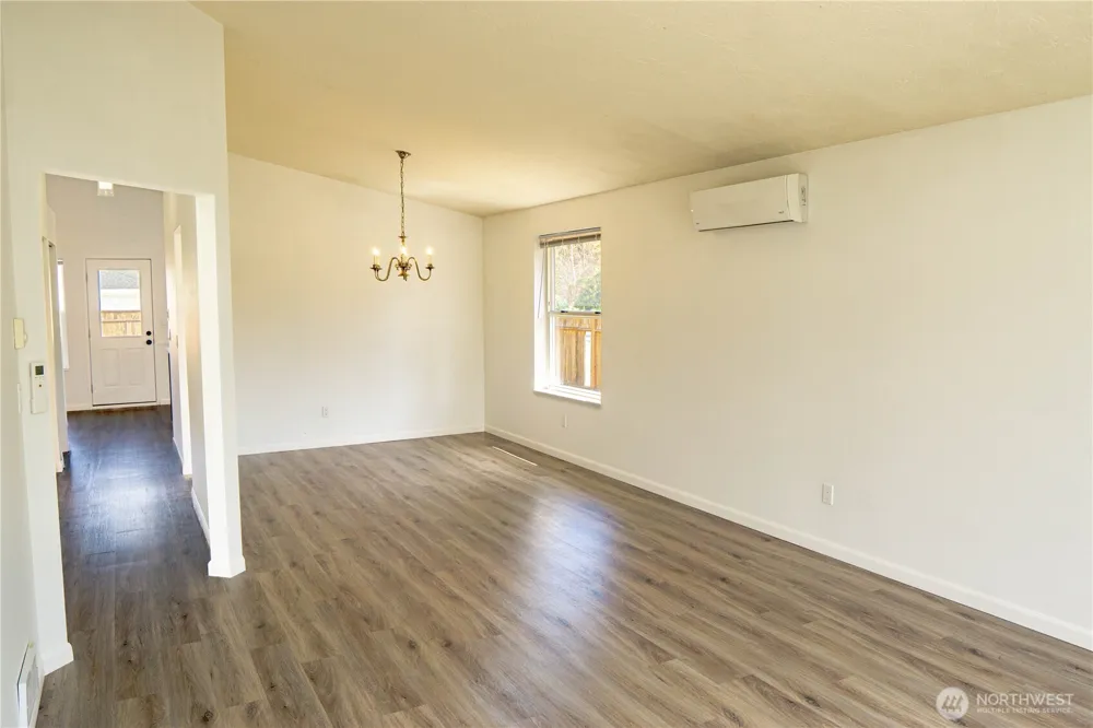 972 E Spruce Street Sequim, WA 98382