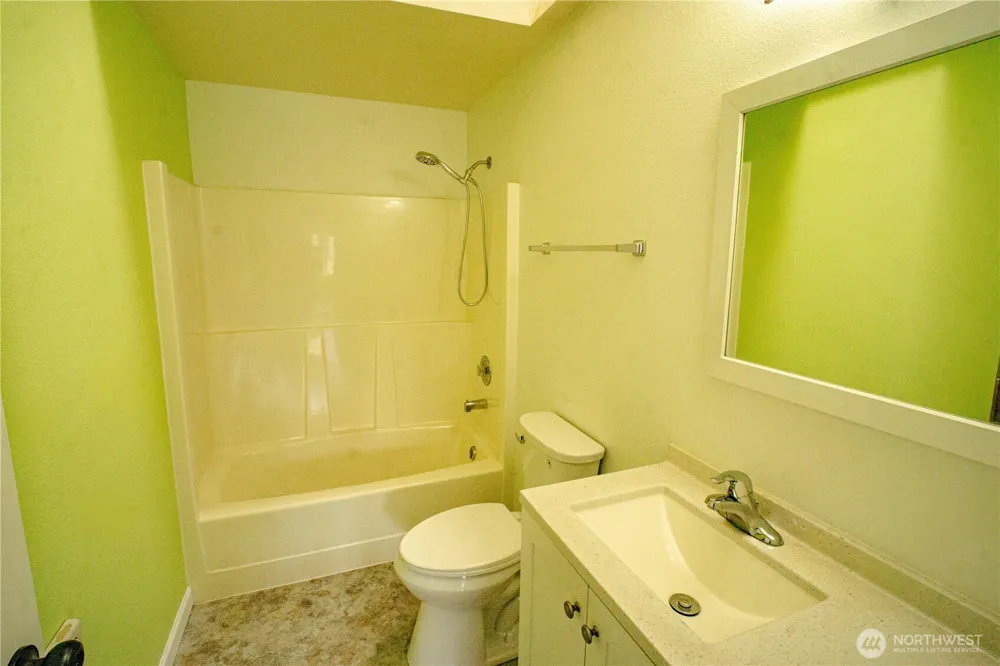 972 E Spruce Street Sequim, WA 98382