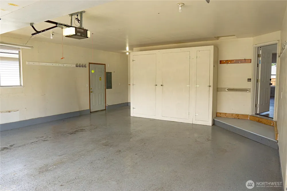 972 E Spruce Street Sequim, WA 98382