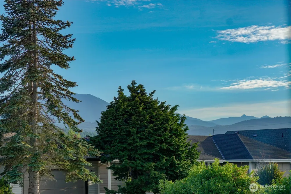 972 E Spruce Street Sequim, WA 98382