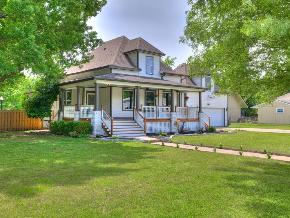 908 SE 3rd Street Wagoner, OK 74477