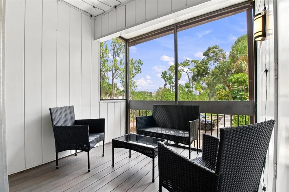 10415 CARROLLBROOK CIRCLE #207 Tampa, FL 33618