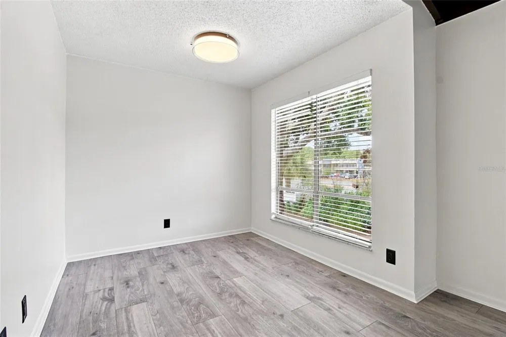 10415 CARROLLBROOK CIRCLE #207 Tampa, FL 33618