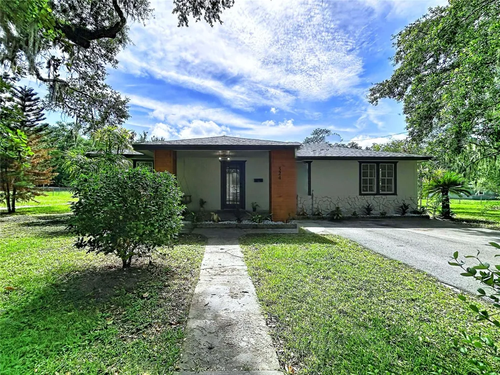 524 EAST AVENUE Brooksville, FL 34601