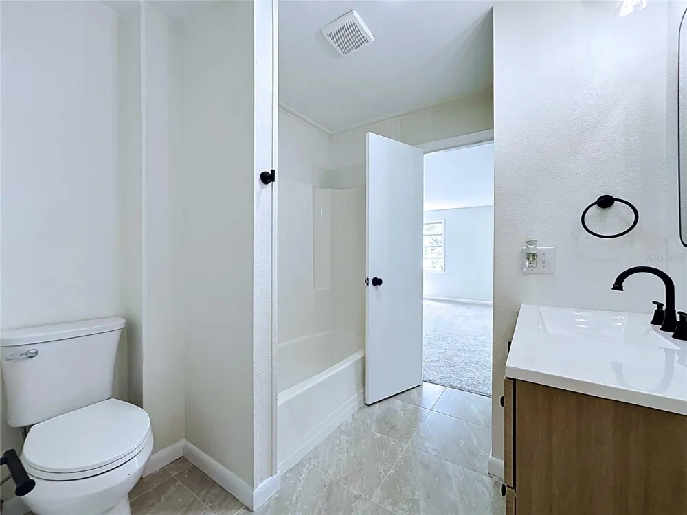 524 EAST AVENUE Brooksville, FL 34601