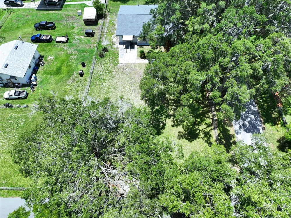 524 EAST AVENUE Brooksville, FL 34601