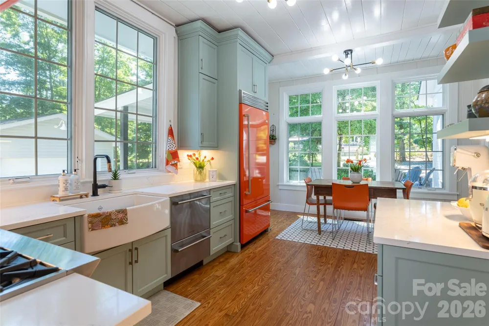 2511 Kanuga Road Hendersonville, NC 28739