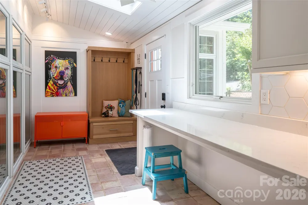 2511 Kanuga Road Hendersonville, NC 28739