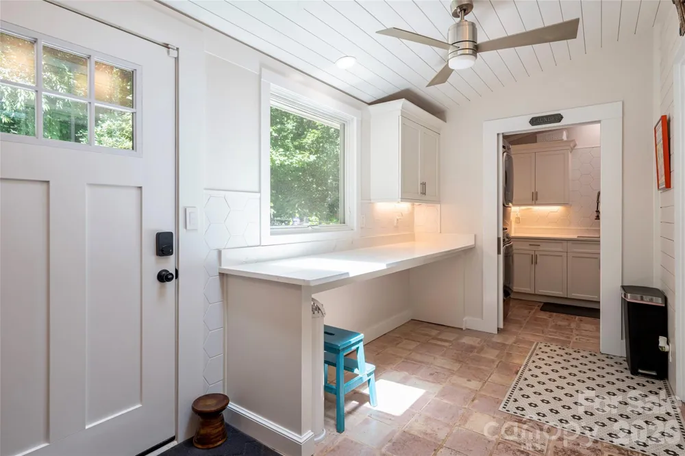 2511 Kanuga Road Hendersonville, NC 28739