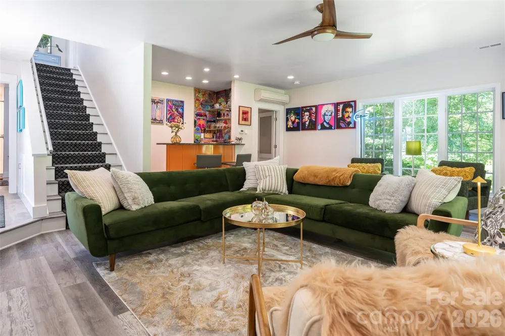2511 Kanuga Road Hendersonville, NC 28739