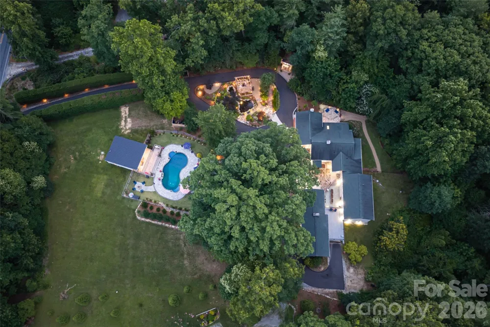 2511 Kanuga Road Hendersonville, NC 28739