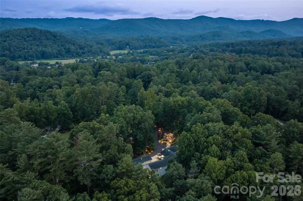 2511 Kanuga Road Hendersonville, NC 28739