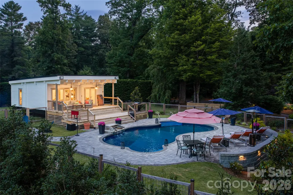 2511 Kanuga Road Hendersonville, NC 28739