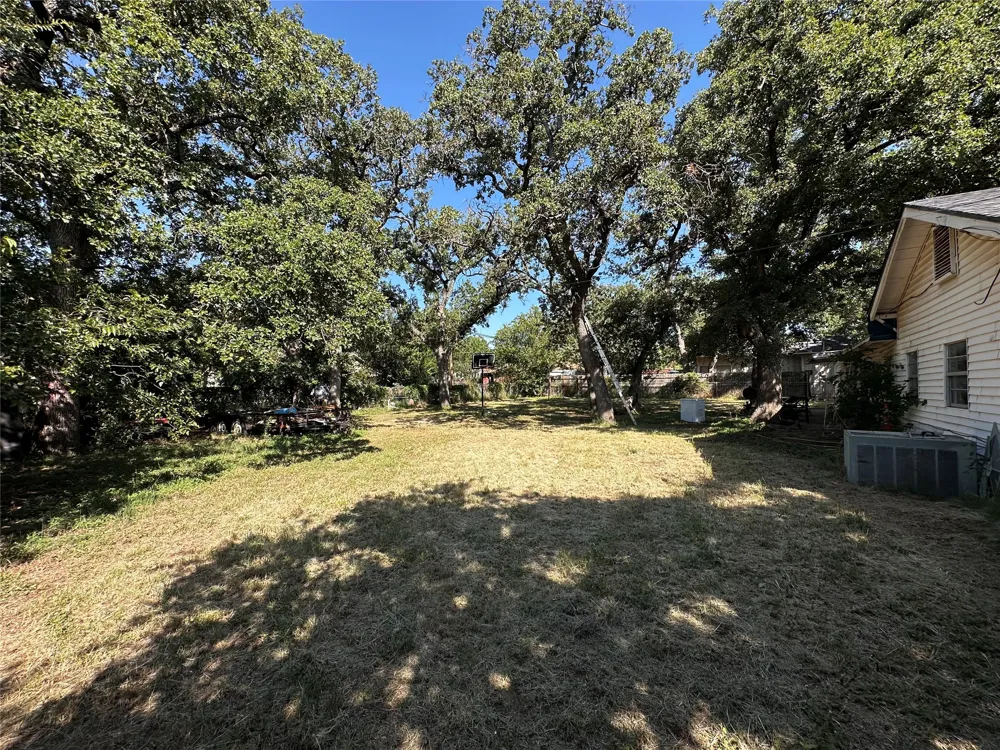 1809 12th Street Brownwood, TX 76801