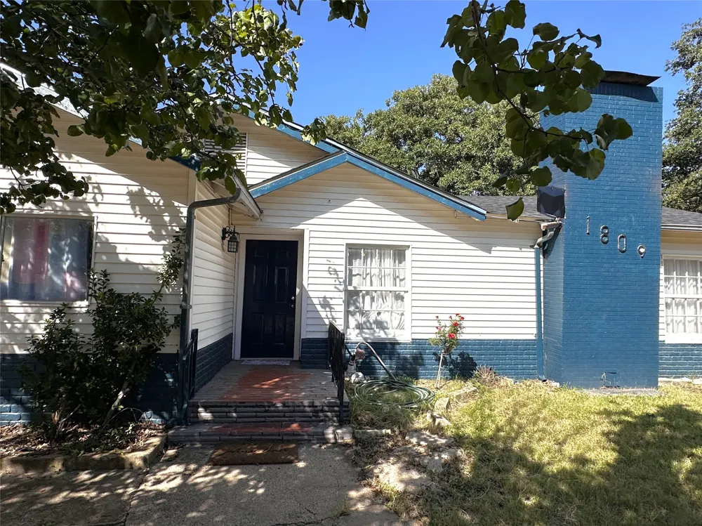 1809 12th Street Brownwood, TX 76801