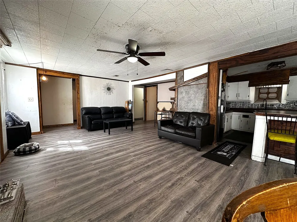 1809 12th Street Brownwood, TX 76801