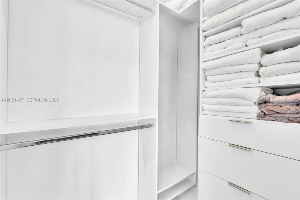 2301 E Collins Ave #1543 Miami Beach, FL 33139