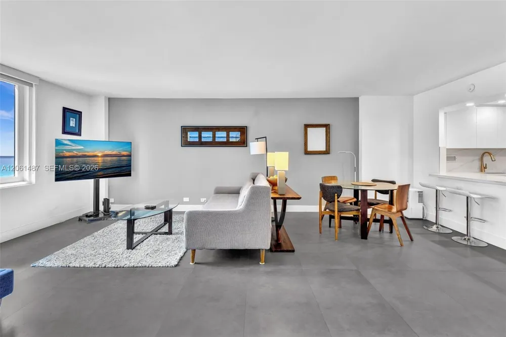 2301 E Collins Ave #1543 Miami Beach, FL 33139