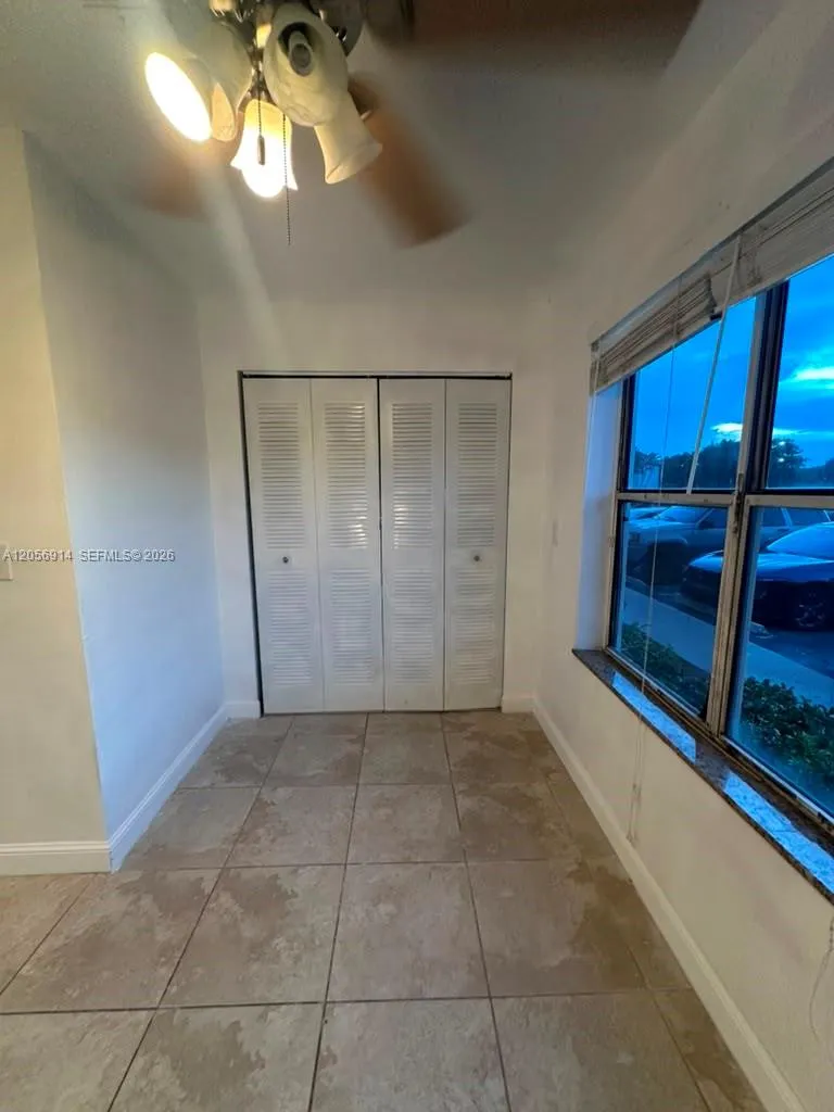 3330 Pinewalk Dr N #1611 Margate, FL 33063