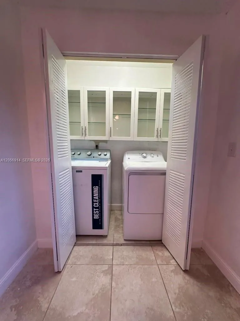 3330 Pinewalk Dr N #1611 Margate, FL 33063