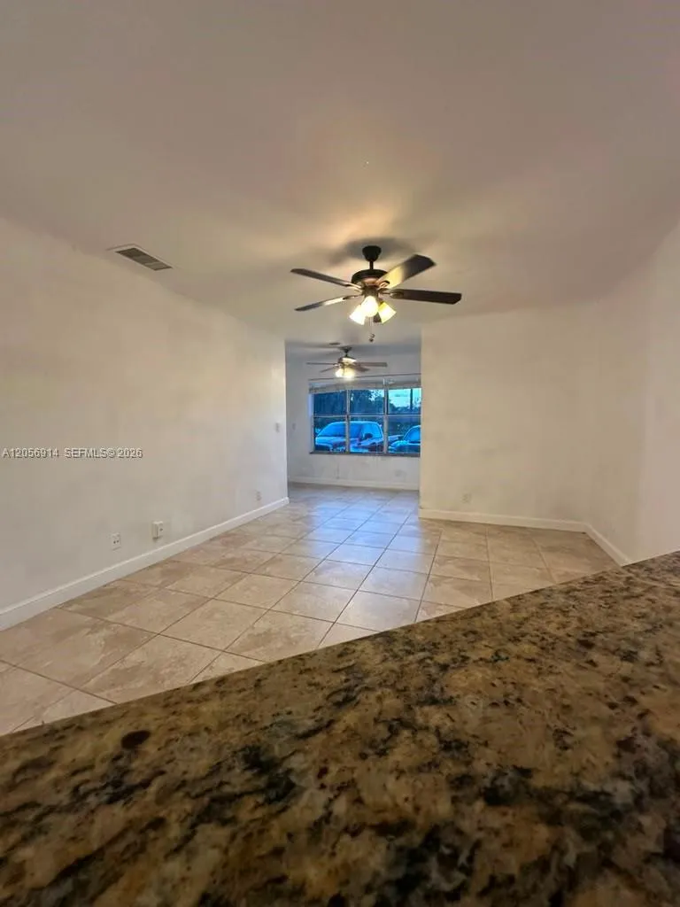 3330 Pinewalk Dr N #1611 Margate, FL 33063