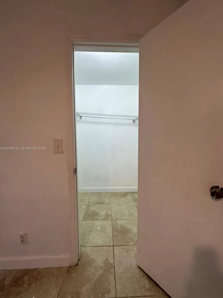3330 Pinewalk Dr N #1611 Margate, FL 33063