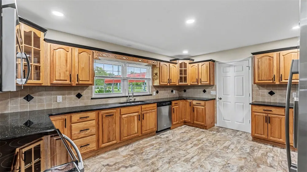 2510 GIBSONIA GALLOWAY ROAD Lakeland, FL 33810