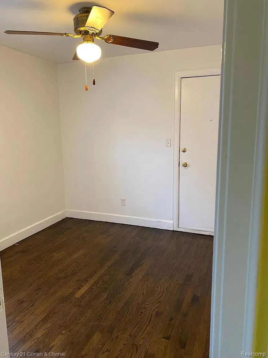 767 Riverbank #1 Street Wyandotte City, MI 48192