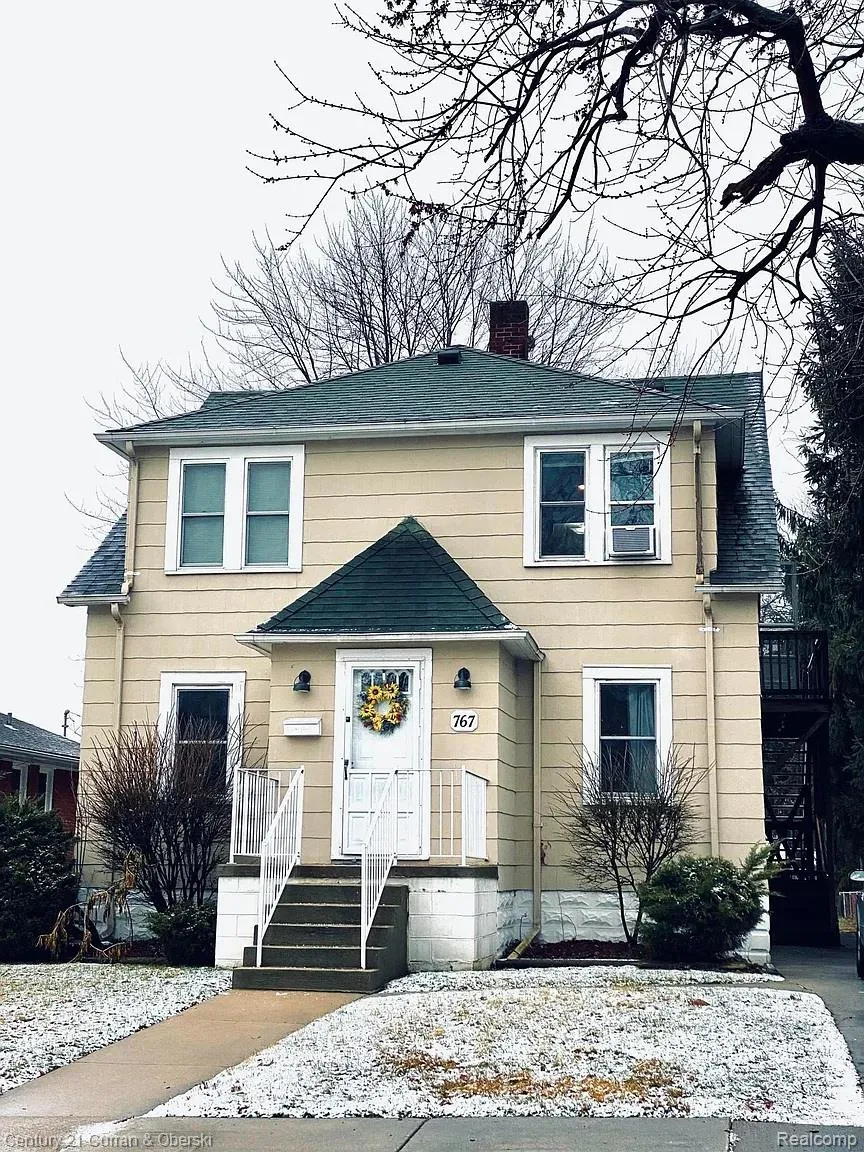 767 Riverbank #1 Street Wyandotte City, MI 48192