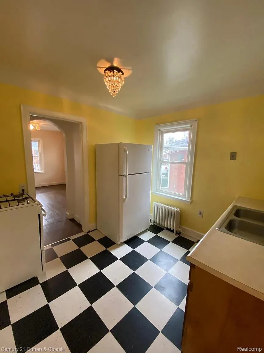 767 Riverbank #1 Street Wyandotte City, MI 48192