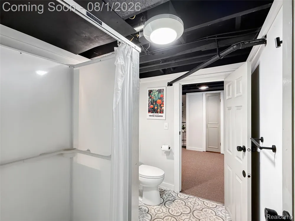 24520 Schroeder Avenue Eastpointe City, MI 48021
