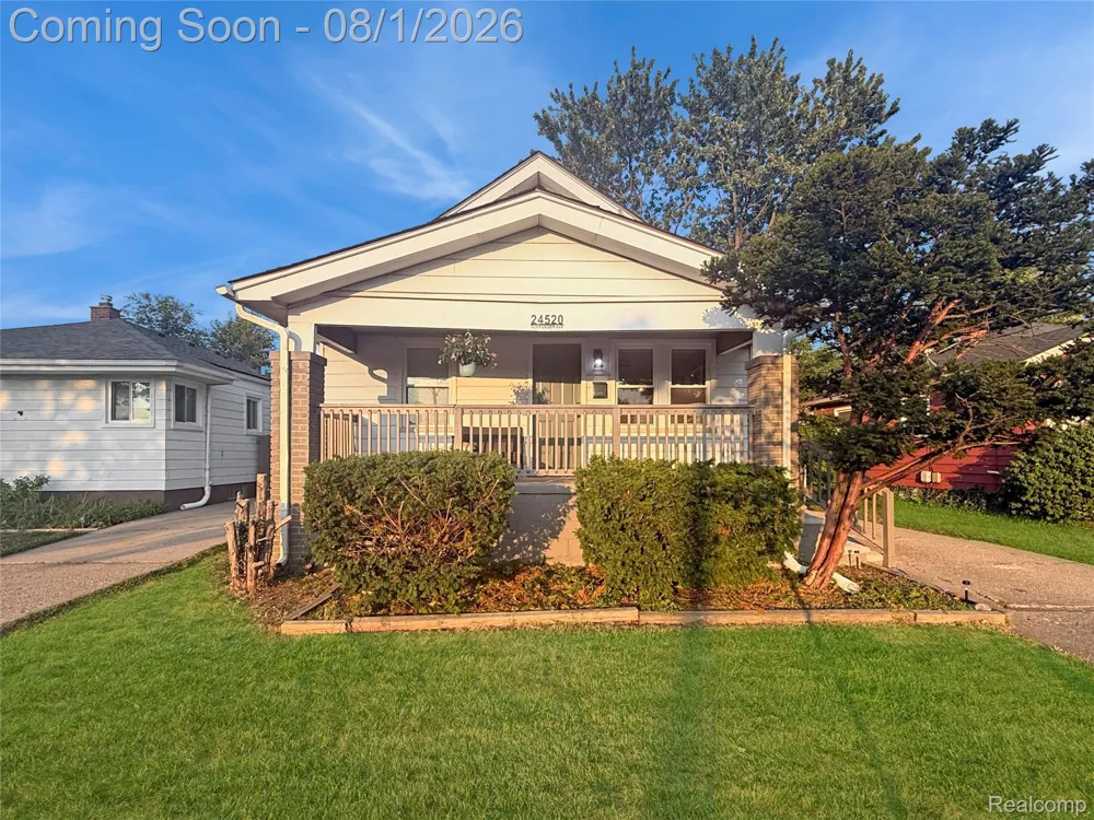 24520 Schroeder Avenue Eastpointe City, MI 48021