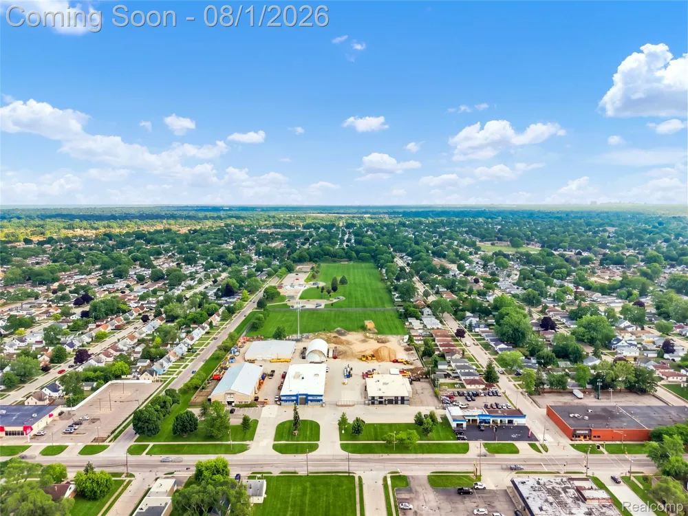 24520 Schroeder Avenue Eastpointe City, MI 48021